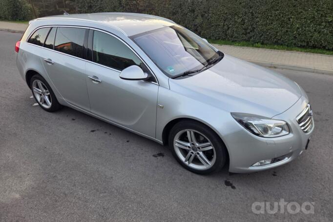Opel Insignia A Sports Tourer OPC wagon 5-doors
