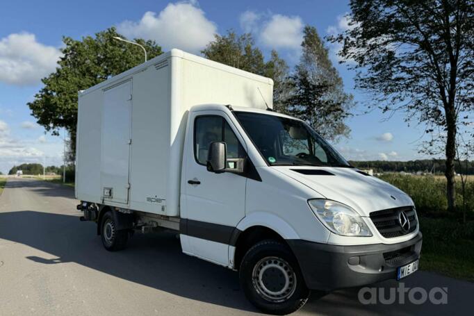 Mercedes-Benz Sprinter Second generation