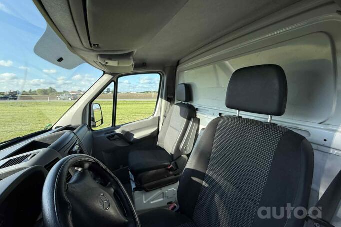 Mercedes-Benz Sprinter Second generation