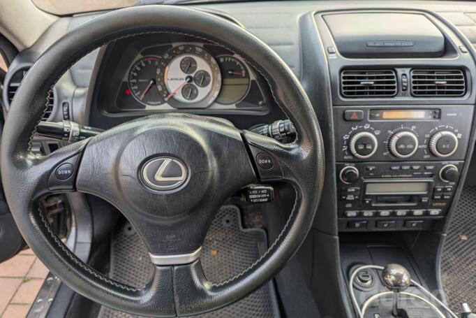 Lexus IS XE10 wagon