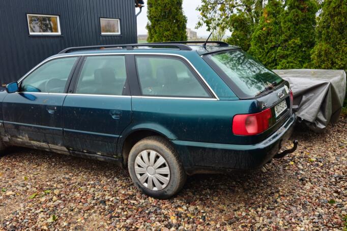 Audi A6 A4/C4 wagon