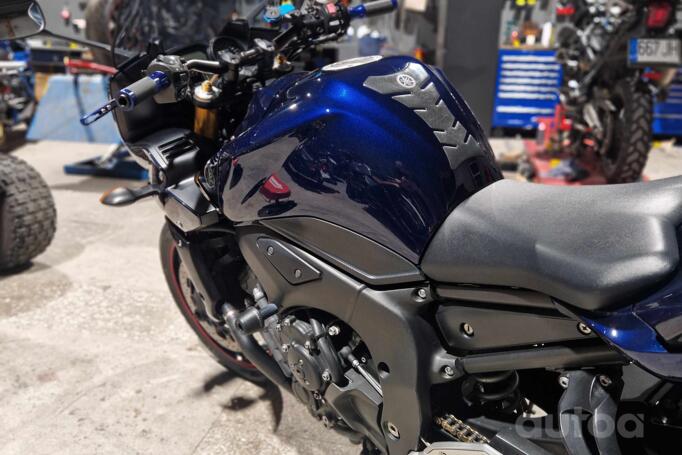 Yamaha FZ