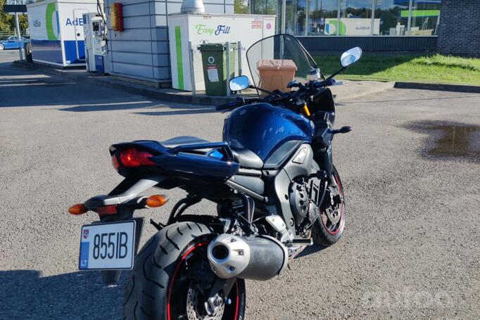 Yamaha FZ