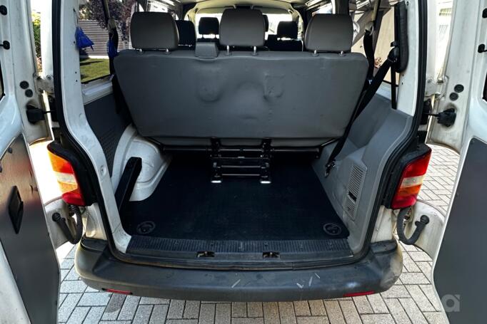 Volkswagen Transporter T5 Minivan 4-doors