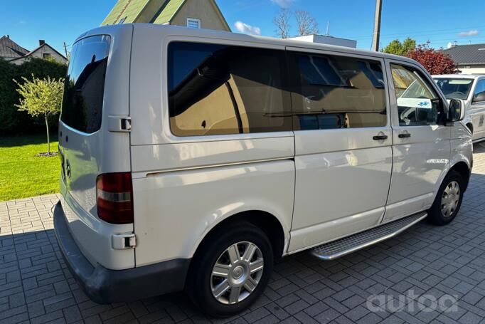 Volkswagen Transporter T5 Minivan 4-doors