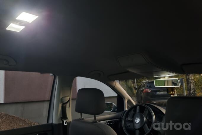 Volkswagen Touran 1 generation Minivan
