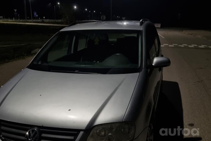 Volkswagen Touran 1 generation Minivan