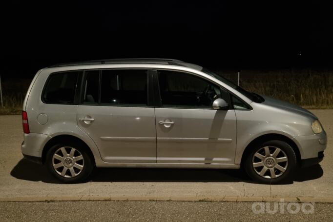 Volkswagen Touran 1 generation Minivan