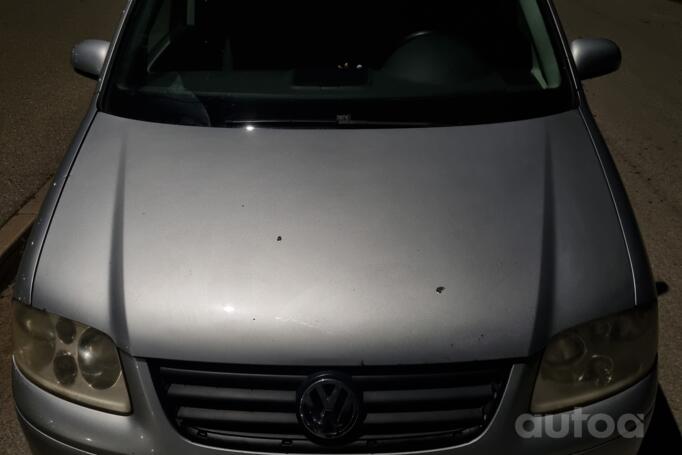 Volkswagen Touran 1 generation Minivan