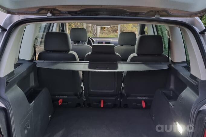 Volkswagen Touran 1 generation Minivan