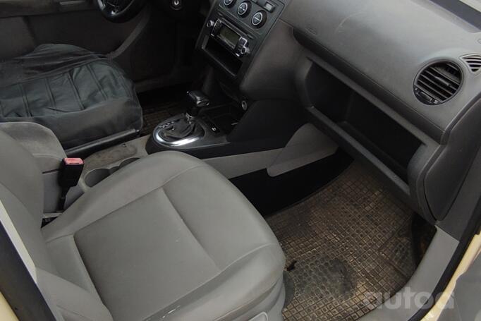 Volkswagen Caddy 3 generation Maxi minivan 4-doors