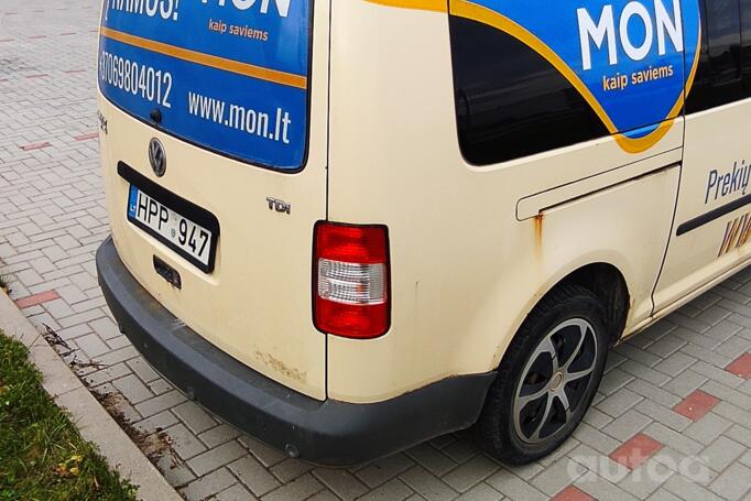 Volkswagen Caddy 3 generation Maxi minivan 4-doors