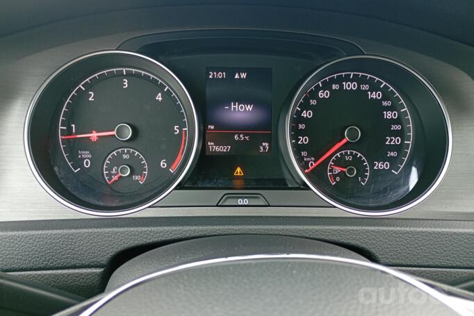 Volkswagen Golf 7 generation Hatchback 5-doors