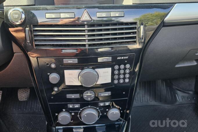 Opel Astra H [restyling]