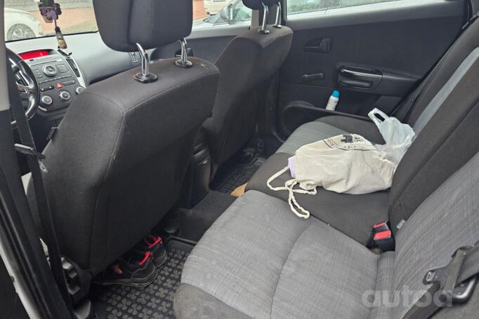 Kia Cee'd 1 generation Hatchback 5-doors