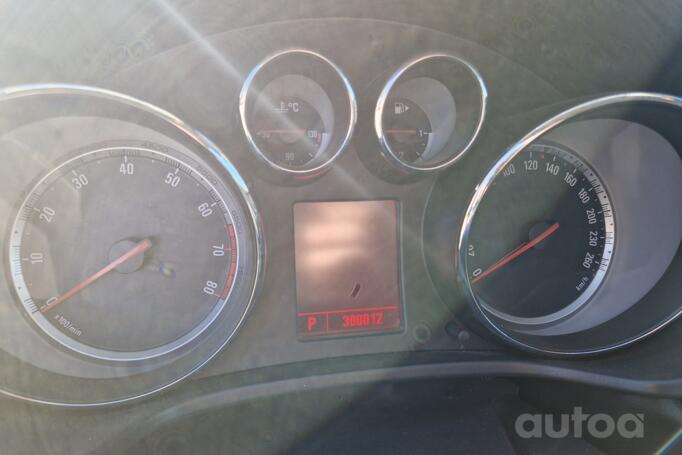 Opel Insignia A Sports Tourer wagon 5-doors