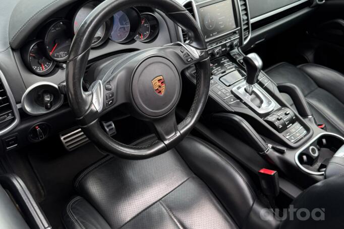 Porsche Cayenne 958 Crossover