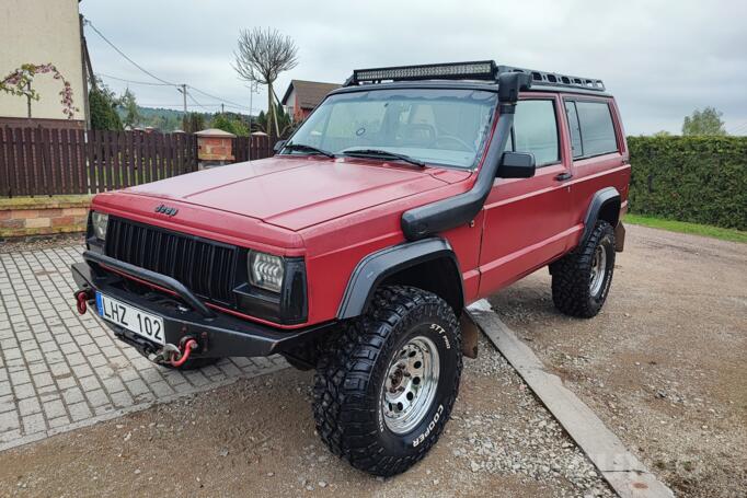Jeep Cherokee XJ SUV 3-doors