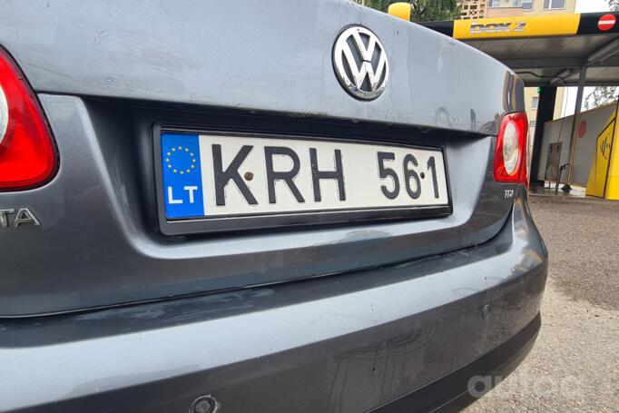 Volkswagen Jetta 5 generation Sedan 4-doors