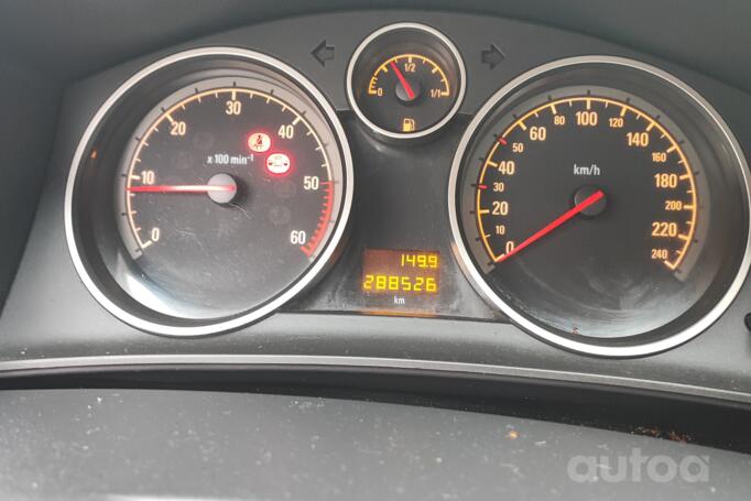 Opel Astra H Hatchback