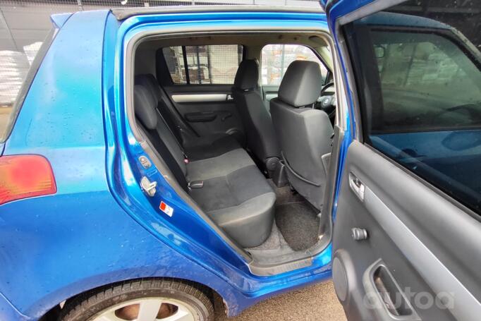 Suzuki Swift 3 generation Hatchback 5-doors