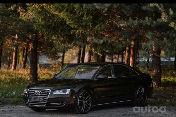 Audi A8 D4/4H Sedan