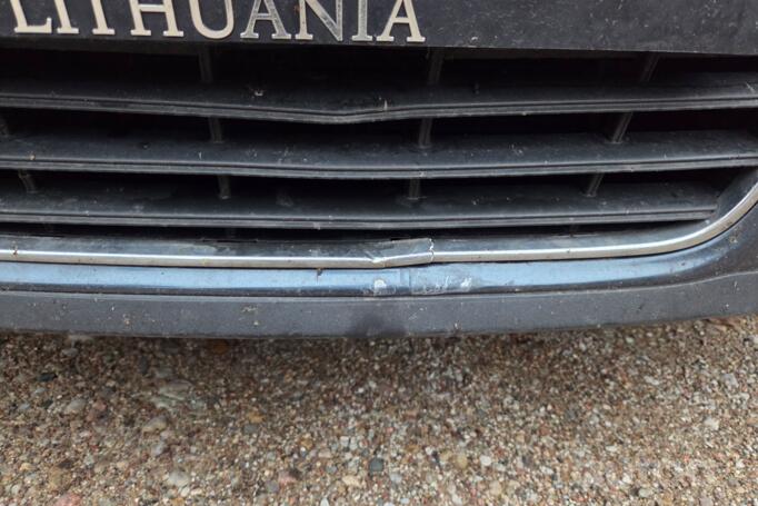 Volkswagen Passat B6 Sedan 4-doors