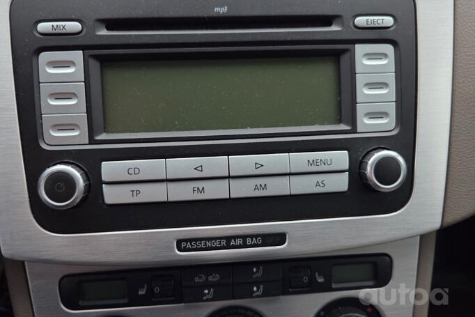 Volkswagen Passat B6 Sedan 4-doors