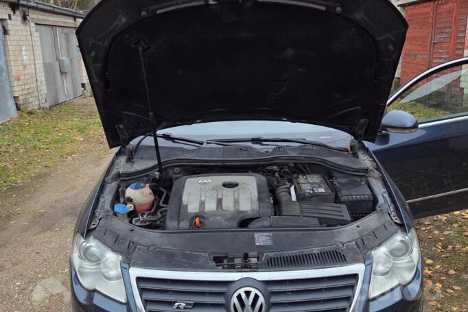 Volkswagen Passat B6 Sedan 4-doors