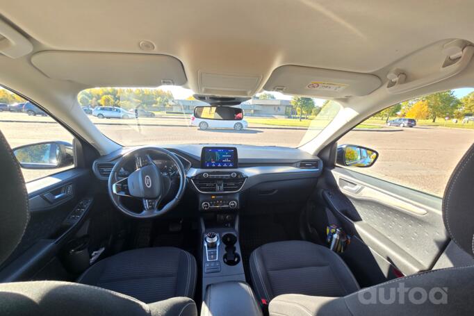 Ford Kuga 2 generation [restyling] Crossover