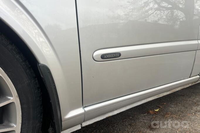 Mercedes-Benz Viano W639 Minivan