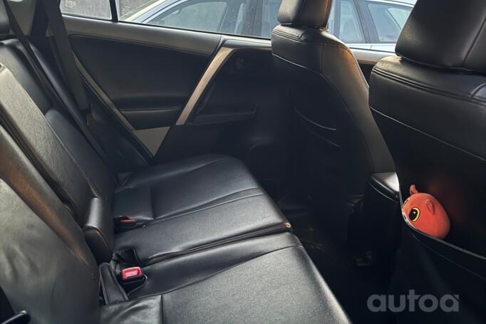 Toyota RAV 4 4 generation (XA40)