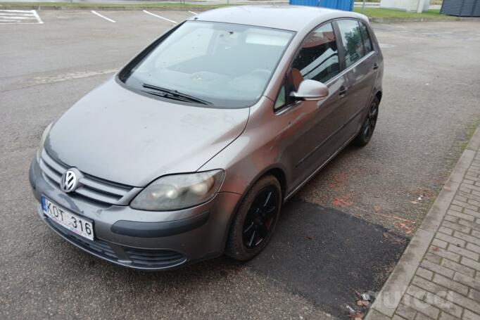 Volkswagen Golf Plus 1 generation