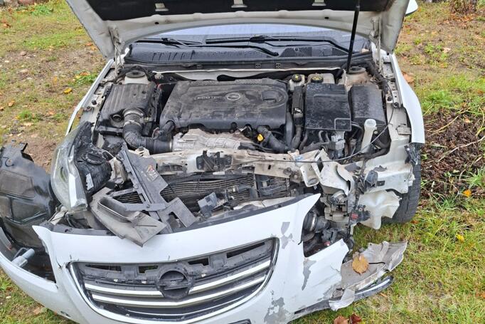 Opel Insignia A Sports Tourer wagon 5-doors