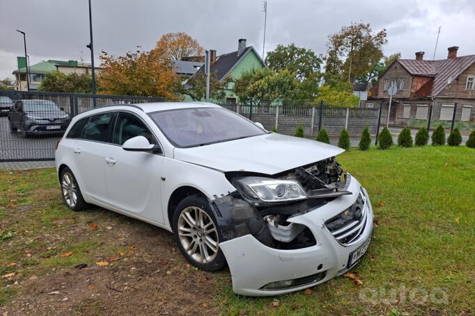 Opel Insignia A Sports Tourer wagon 5-doors