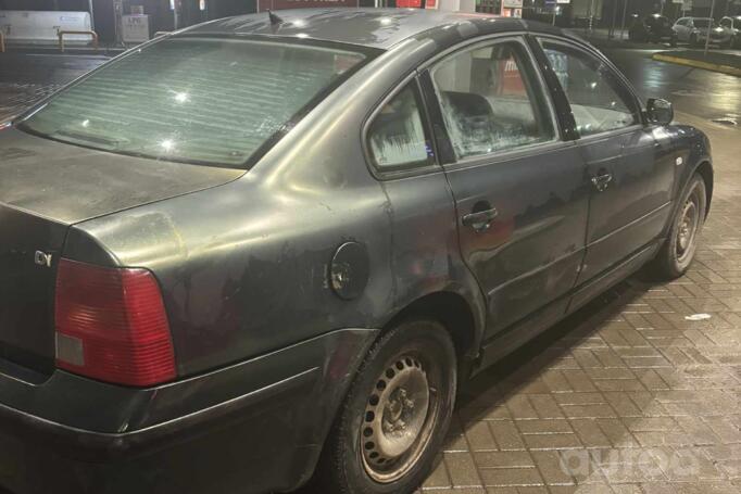 Volkswagen Passat B1 [restyling] wagon
