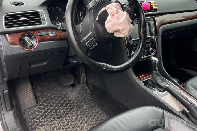 Volkswagen Passat (North America) 1 generation Sedan