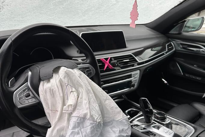 BMW 7 Series G11/G12 Sedan