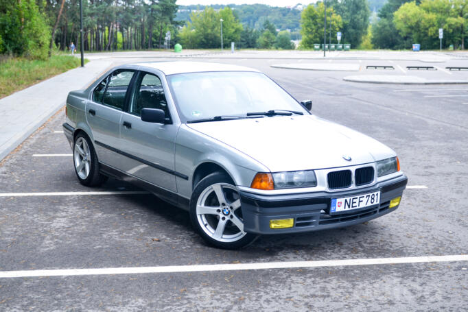 BMW 3 Series E36 Sedan