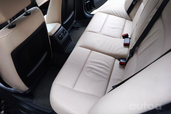 BMW 3 Series E90/E91/E92/E93 [restyling] Sedan