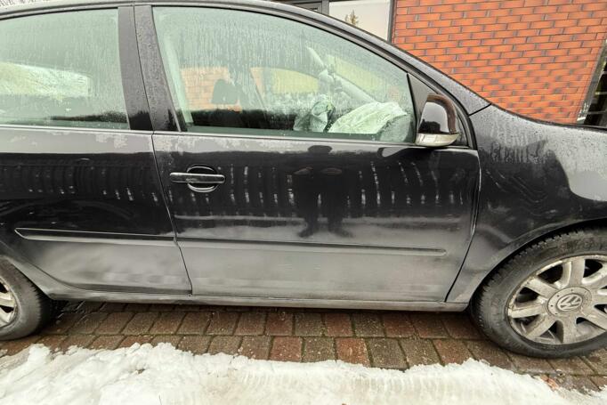 Volkswagen Golf 5 generation Hatchback 5-doors