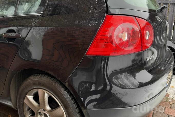 Volkswagen Golf 5 generation Hatchback 5-doors