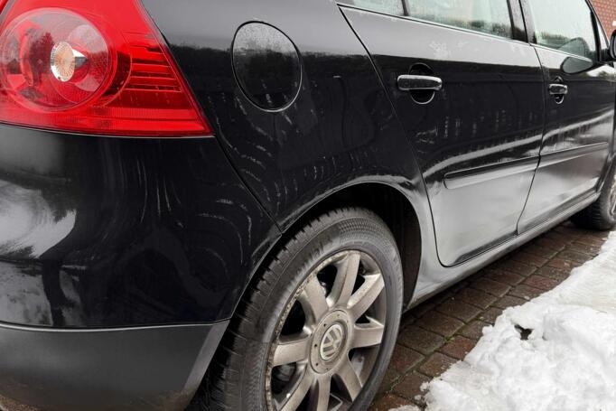 Volkswagen Golf 5 generation Hatchback 5-doors