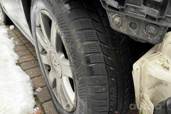 Volkswagen Golf 5 generation Hatchback 5-doors