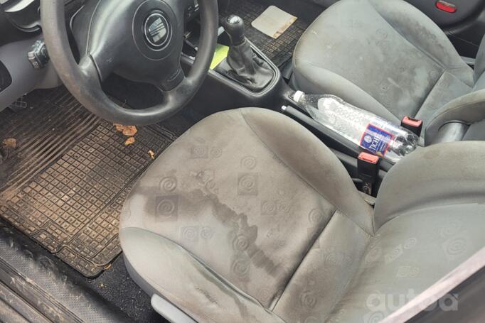 SEAT Leon 1 generation Hatchback