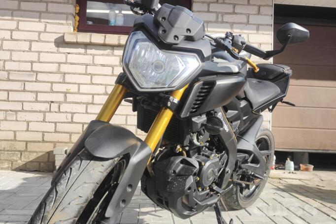 Yamaha MT