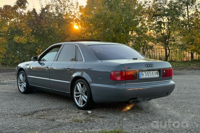 Audi S8 D2 Sedan