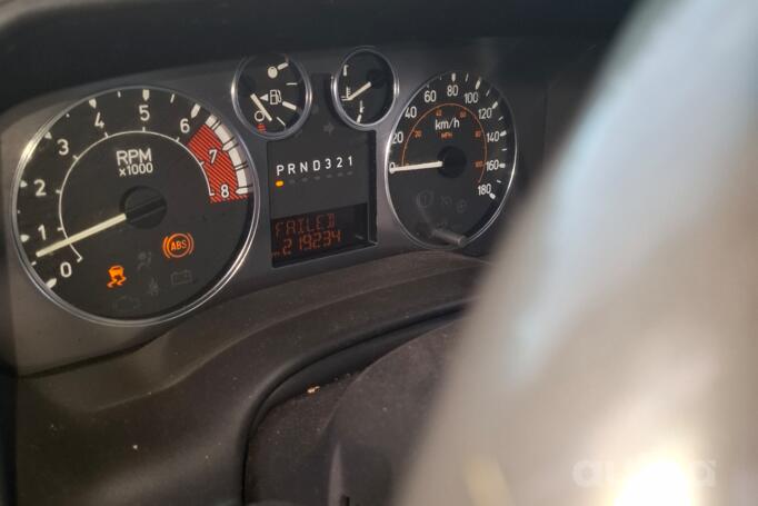 Hummer H3 1 generation X SUV 5-doors