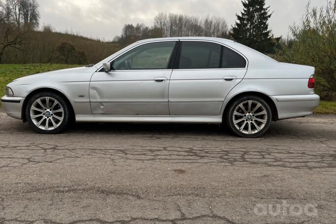 BMW 5 Series E39 Sedan 4-doors