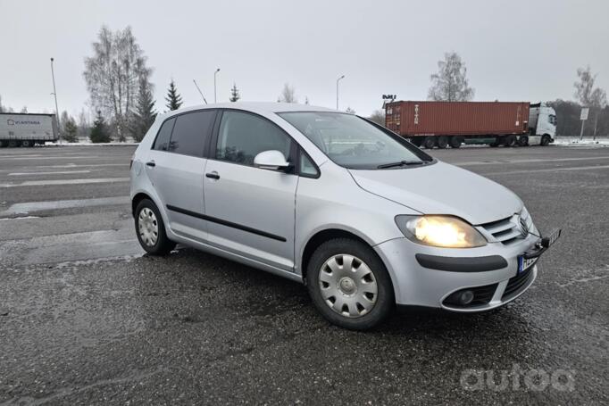 Volkswagen Golf Plus 1 generation
